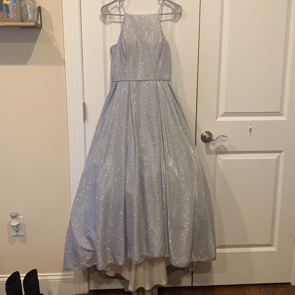 Sweet sixteen/ prom dress